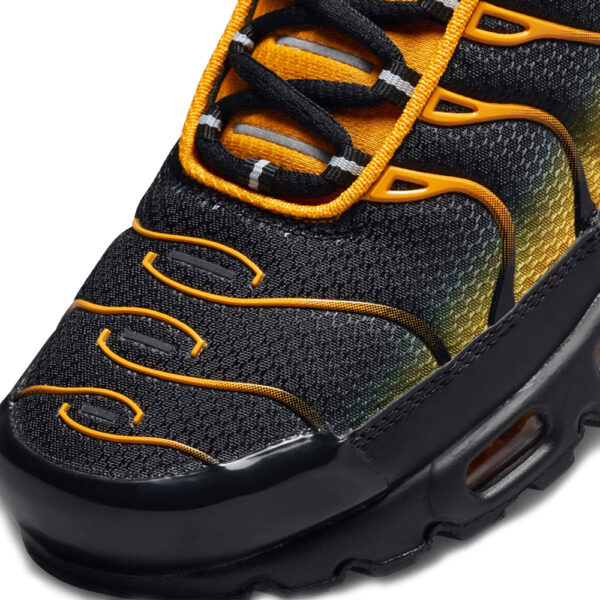 Nike Air Max Plus "Black Orange" - Image 6