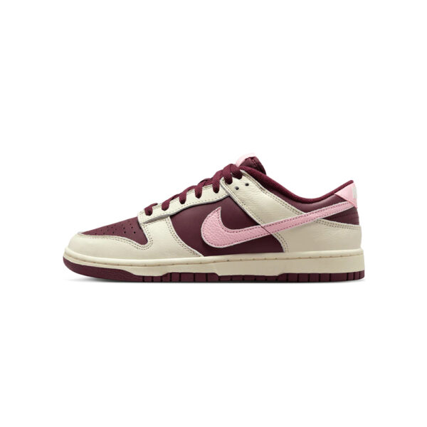 Nike Dunk Low "Valentines Day'" - Image 2